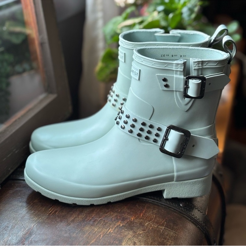 Hunter Refined Stud Ankle Boots